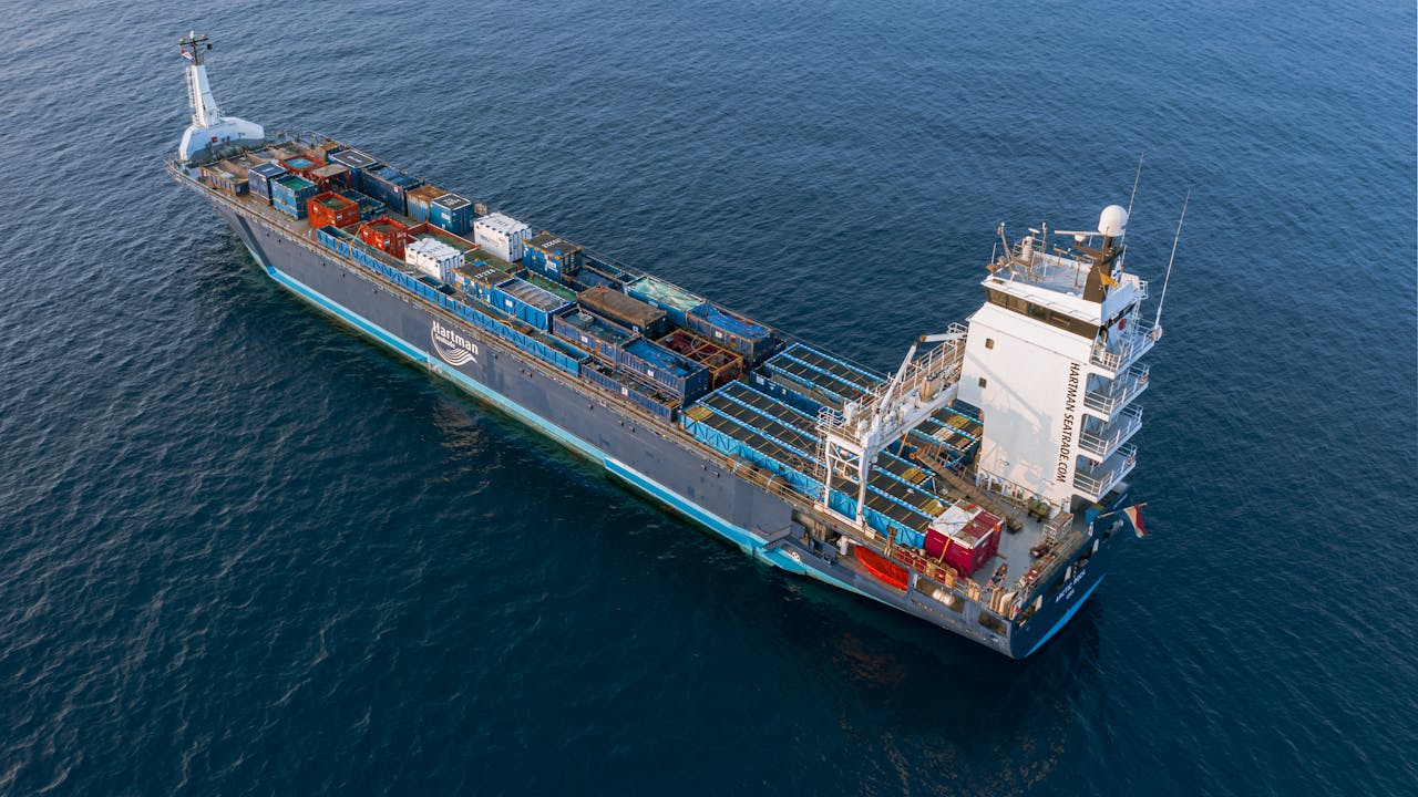 Bunker Fraud Detection with Maritime IoT — How to Build the Audit Trail