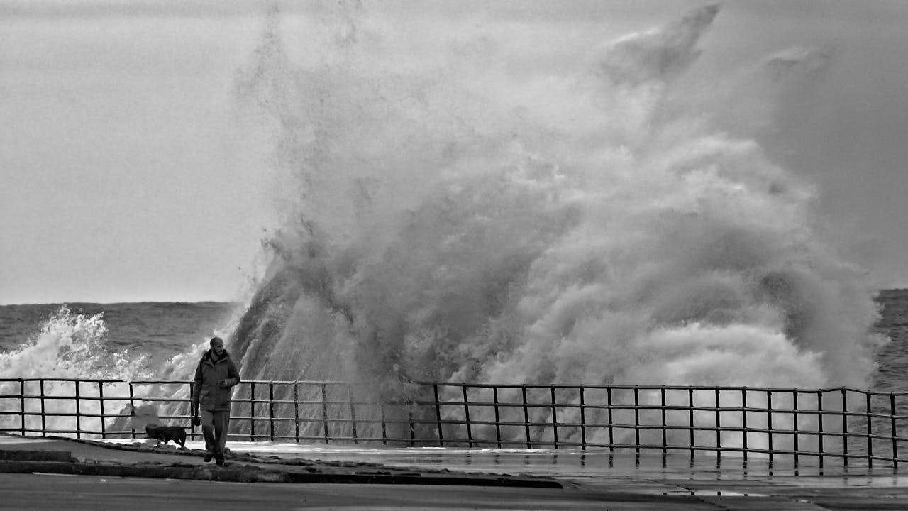 Big waves crashing — rough seas